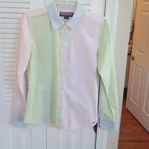 Vineyard Vines women's shirt multi pattern size 6